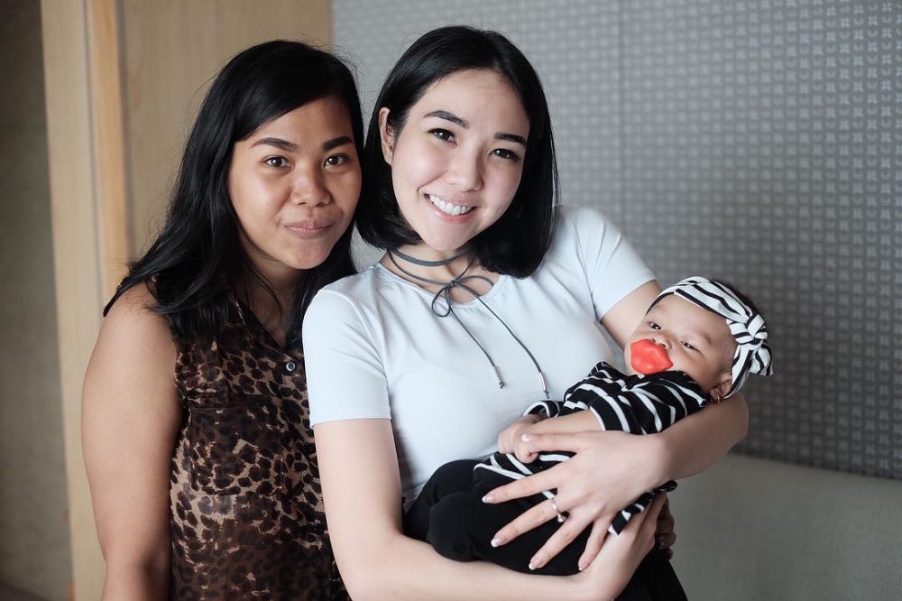 9 Potret Gisella Anastasia tanpa makeup, tetap memesona