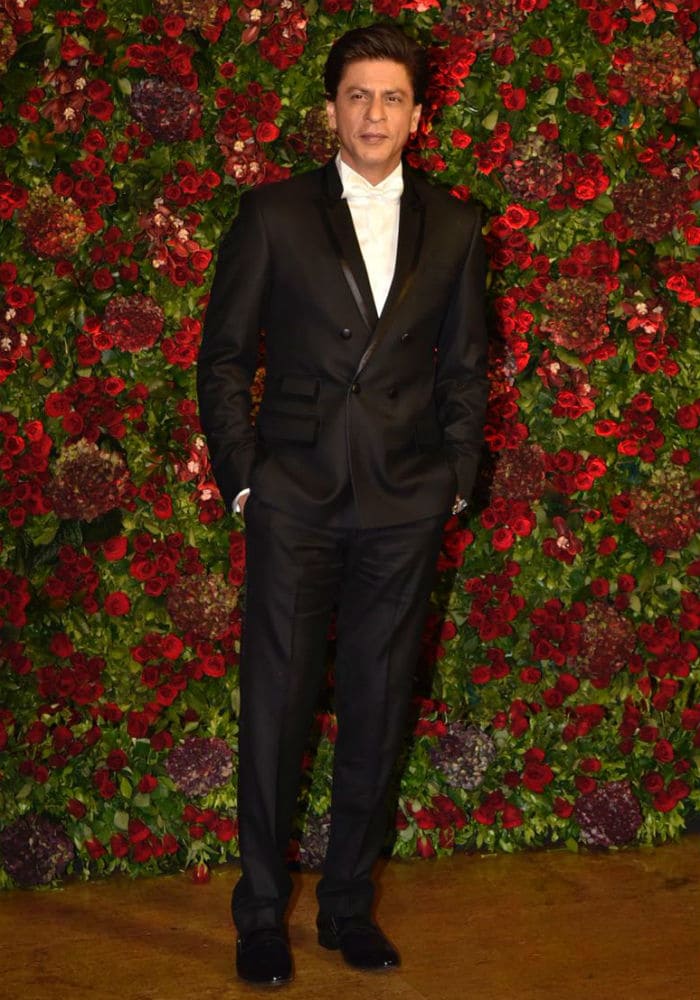 12 Potret glamor resepsi Deepika Padukone, bertabur artis Bollywood