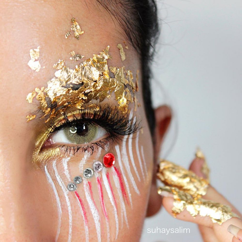 20 Inspirasi makeup mata ala Suhay Salim, beri corak beda