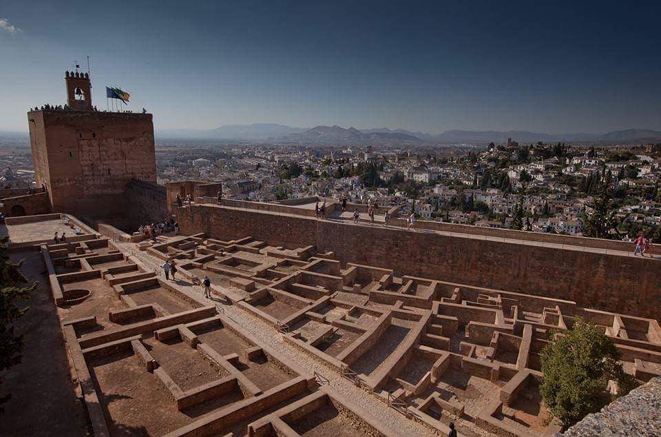 10 Pesona istana Alhambra, lokasi syuting Memories of The Alhambra