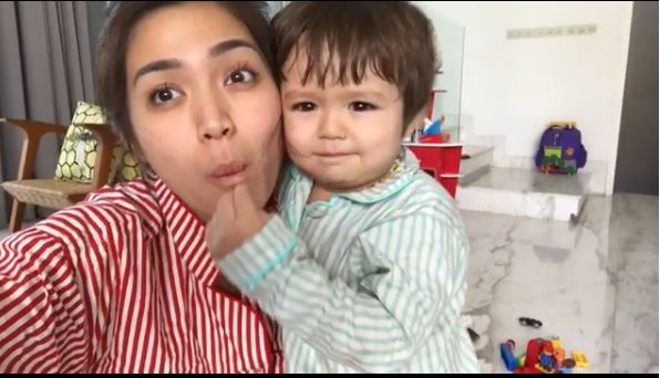 8 Foto Jessica Iskandar tanpa makeup, bukti cantiknya tak pudar