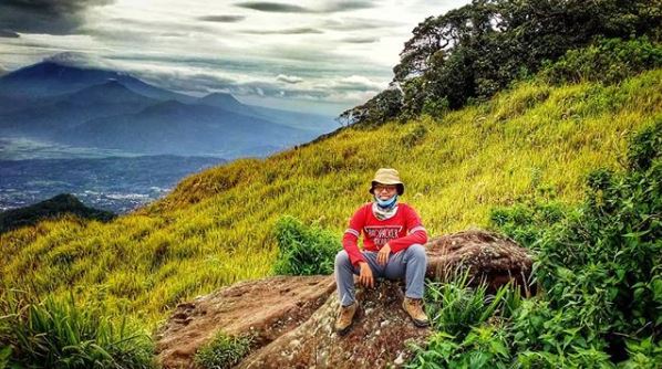 10 Gunung di Indonesia ini larang pendaki bawa tisu basah