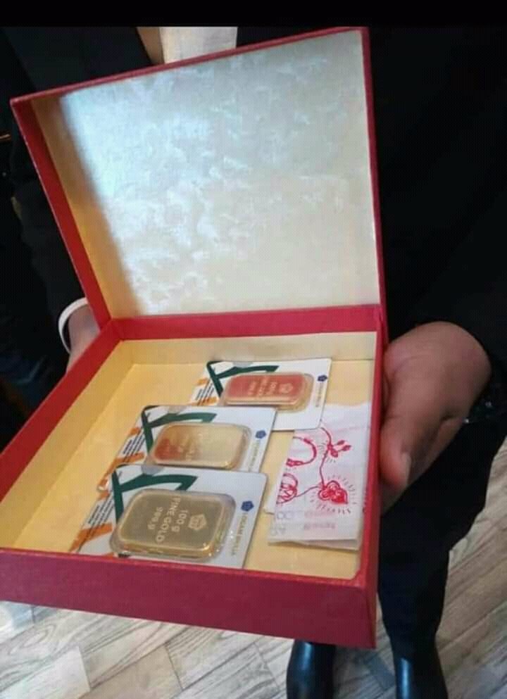 7 Foto pernikahan kakek 84 tahun dan wanita 48 tahun