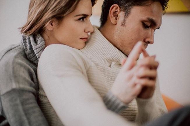 10 Foto prewedding Randy Pangalila & pacar bulenya, bikin baper