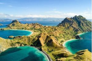 Destinasi wisata favorit wisatawan saat libur akhir tahun