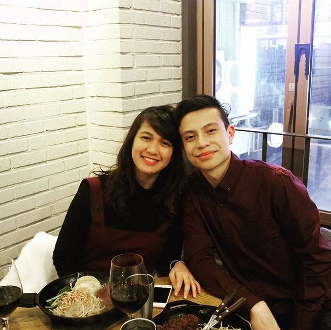 13 Momen mesra Dea Imut dan pacar bulenya ini bikin baper