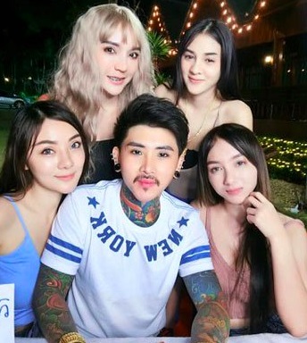 Alasan cewek ini biarkan suaminya punya 4 istri bikin heran