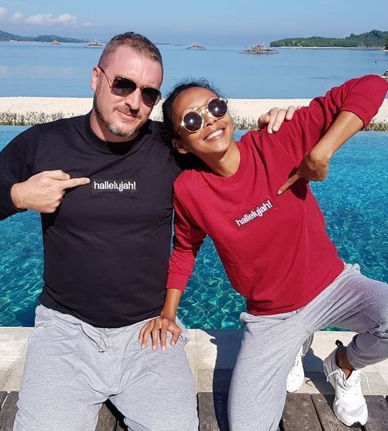 Ovi Sovianti & seleb ini menikah di KUA lalu pindah keyakinan