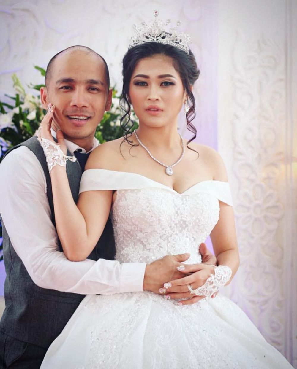 10 Potret Ovi Sovianti & suami, menanti Natal pertama bersama