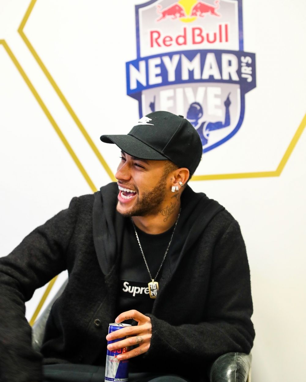 10 Seleb bertarif endorse termahal dunia 2018, Rp 14 M sekali posting