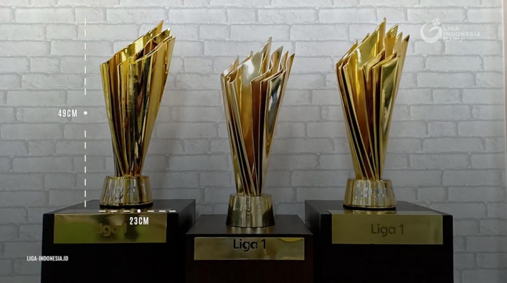 Potret trofi juara Liga 1 2018 yang disiapkan untuk Persija & PSM