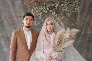 4 Fakta resepsi pernikahan Lindswell Kwok dan Achmad Hulaefi