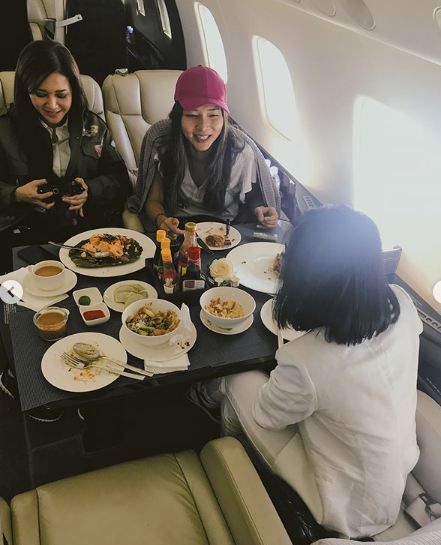 10 Foto Mey Chan & Maia Estianty usai Duo Maia bubar, awet kompak