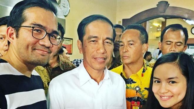 4 Cerita ibu hamil ngidam bertemu Jokowi, ada berurai air mata