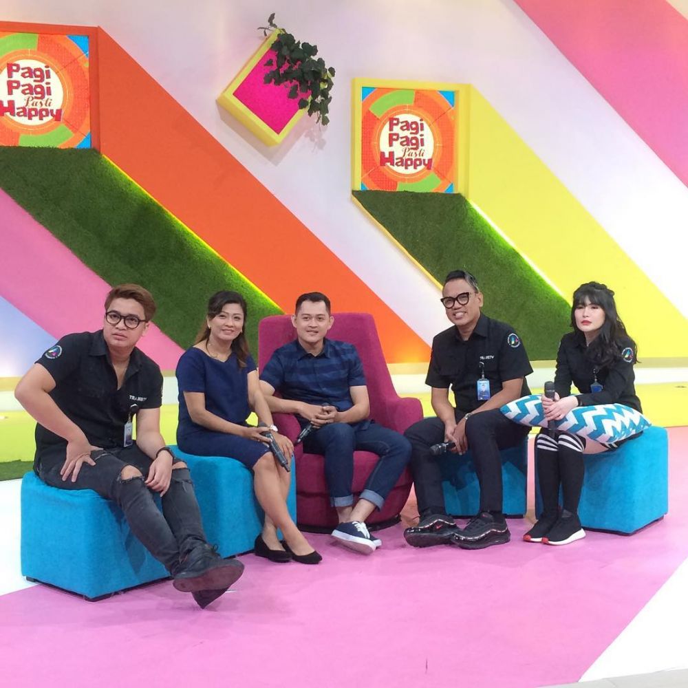 8 Aktivitas Angela Lee usai bebas dari penjara, jajal jadi host