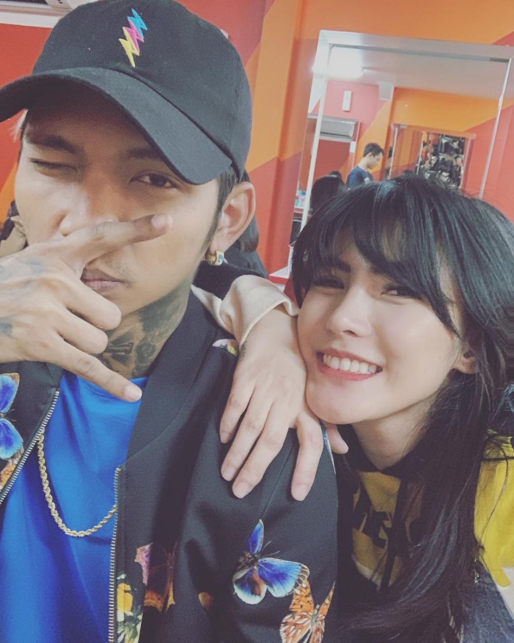 8 Aktivitas Angela Lee usai bebas dari penjara, jajal jadi host