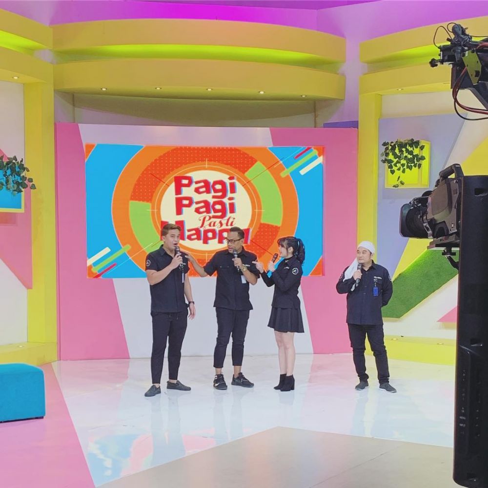 8 Aktivitas Angela Lee usai bebas dari penjara, jajal jadi host