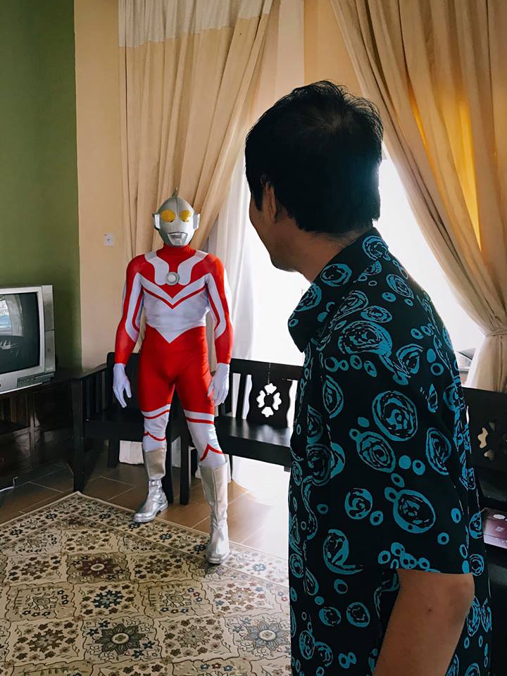 Kisah haru pria nyamar jadi Ultraman untuk hibur saudaranya