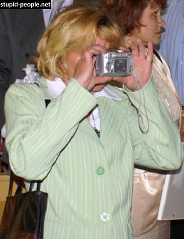 15 Foto lucu orang lagi nggak fokus ini bikin susah nahan tawa