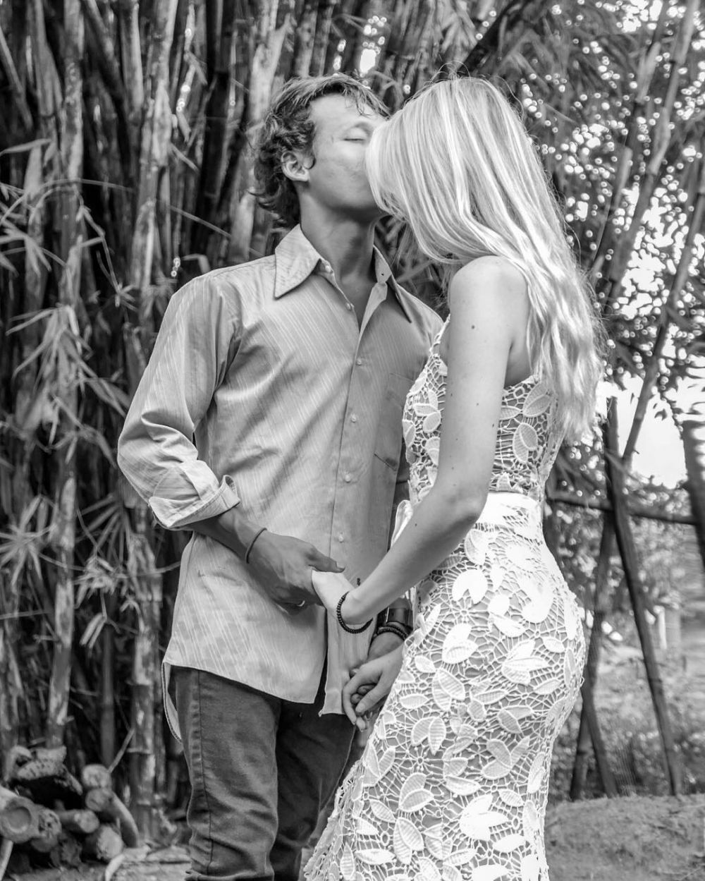 12 Potret kemesraan cowok Muntilan yang nikahi bule cantik