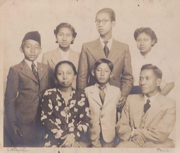 8 Potret masa kecil Prabowo-Sandiaga Uno, bikin pangling