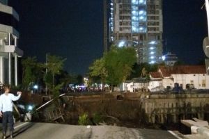 10 Potret kondisi Jalan Gubeng Surabaya sesaat setelah ambles