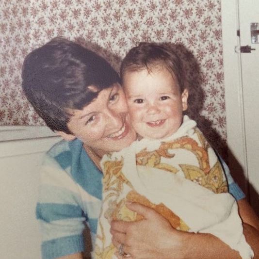 7 Transformasi pelatih timnas Simon McMenemy, ganteng sejak kecil