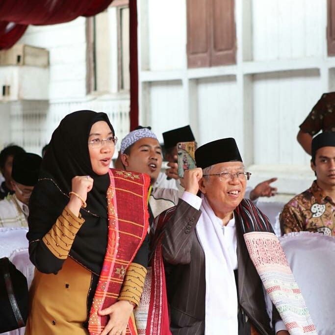 9 Momen KH Ma'ruf Amin ditemani istri Wury Estu saat kampanye