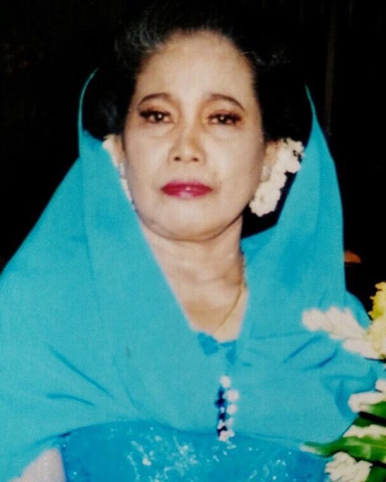  Unggah foto Hari Ibu, potret lawas ibunda Soimah curi perhatian 