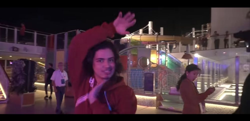 11 Momen seru gala premiere Asal Kau Bahagia di kapal pesiar