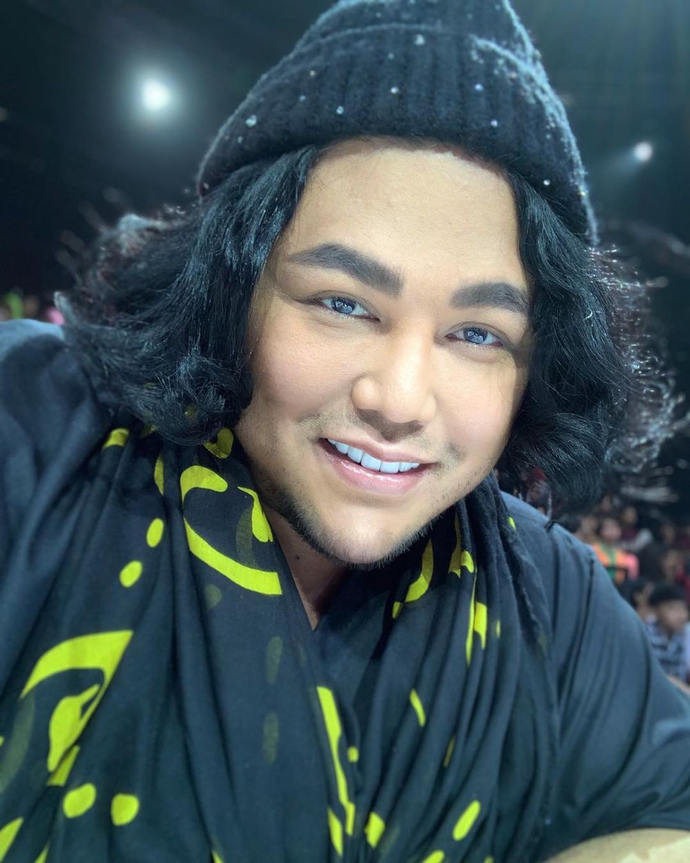 Tampil beda, ini 11 potret Ivan Gunawan dengan rambut gondrong