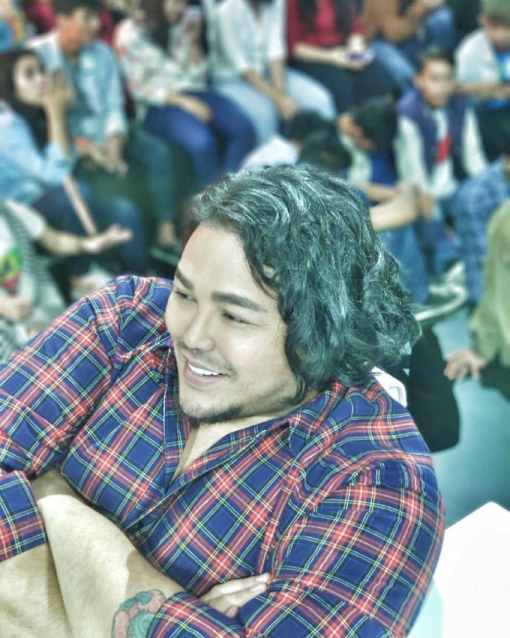 Tampil beda, ini 11 potret Ivan Gunawan dengan rambut gondrong