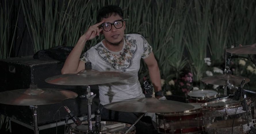 Drummer Seventeen dinyatakan meninggal dunia akibat tsunami Banten