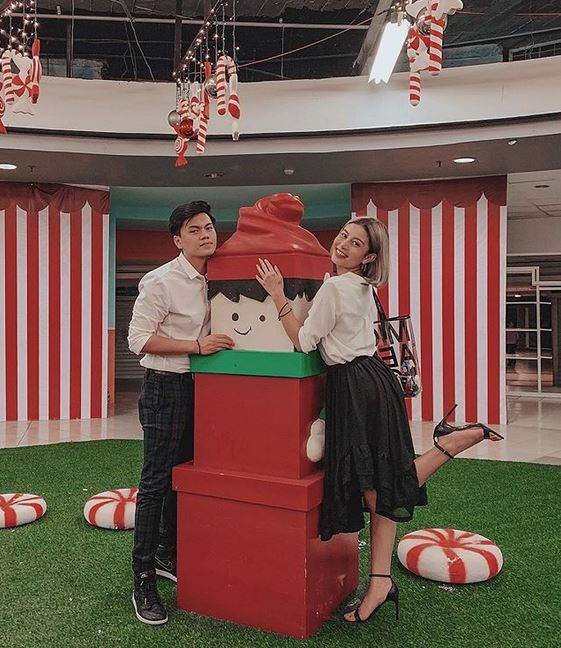 7 Seleb ini rayakan Natal bareng kekasih, makin romantis