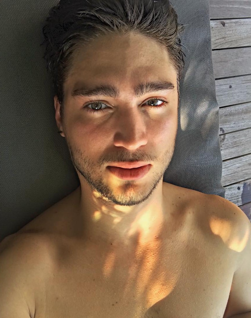 10 Pesona Eryck Amaral, bule ganteng pasangan Aura Kasih