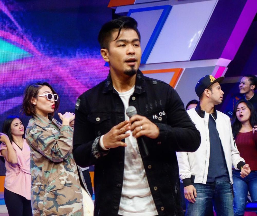 Dikabarkan menikah, 10 cowok ini pernah dekat dengan Aura Kasih