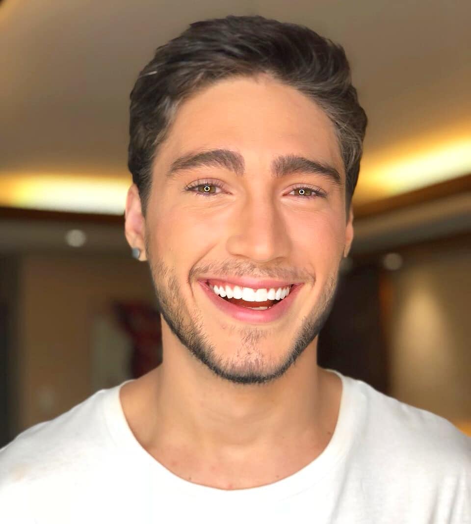 Dikabarkan menikah, 10 cowok ini pernah dekat dengan Aura Kasih