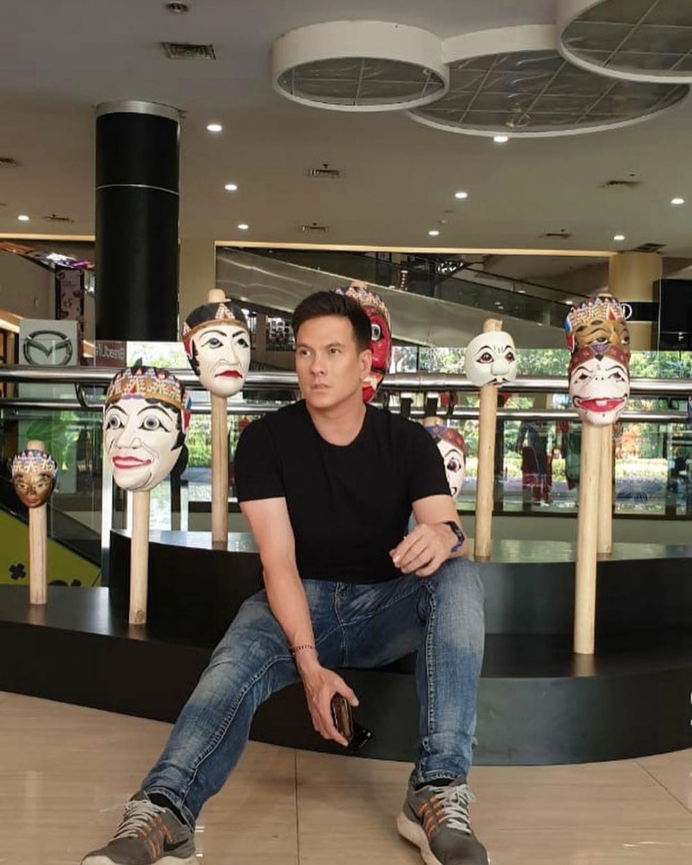 Dikabarkan menikah, 10 cowok ini pernah dekat dengan Aura Kasih