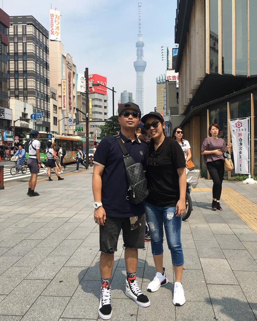 16 Tahun bersama, ini 11 momen mesra Soimah dan suami