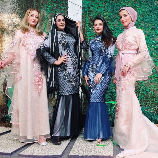 13 Pesona Tasya Farasya saat berhijab, cantik maksimal