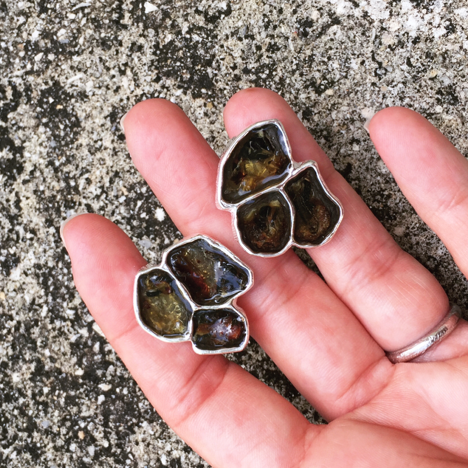 15 Perhiasan unik dari pusar bayi ini nyeleneh tapi indah