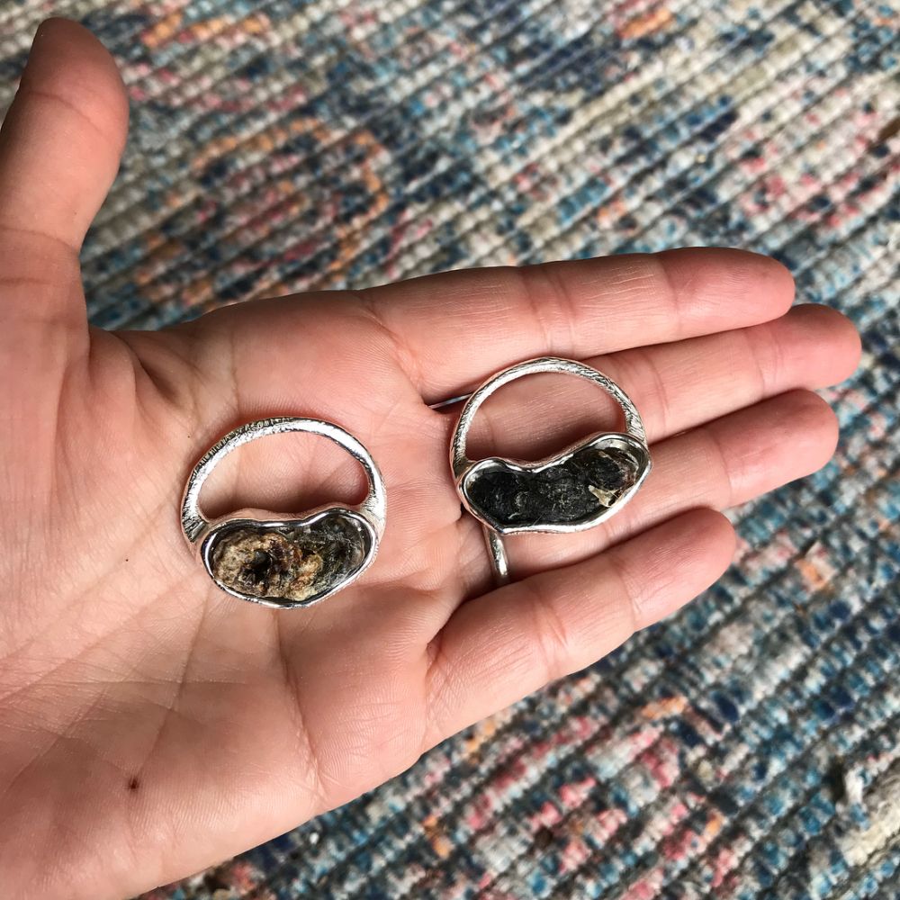 15 Perhiasan unik dari pusar bayi ini nyeleneh tapi indah