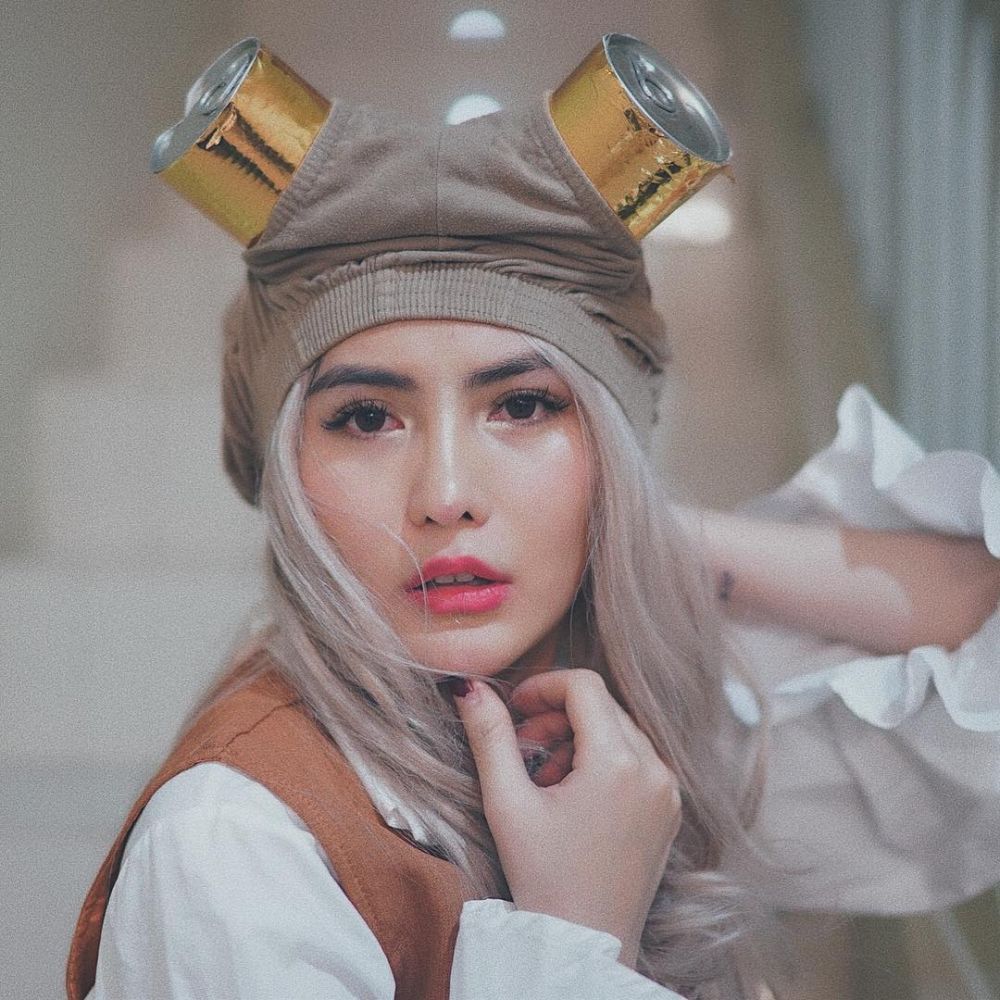 8 Aksi Angela Lee tiru karakter game, PUBG sampai Mobile Legends