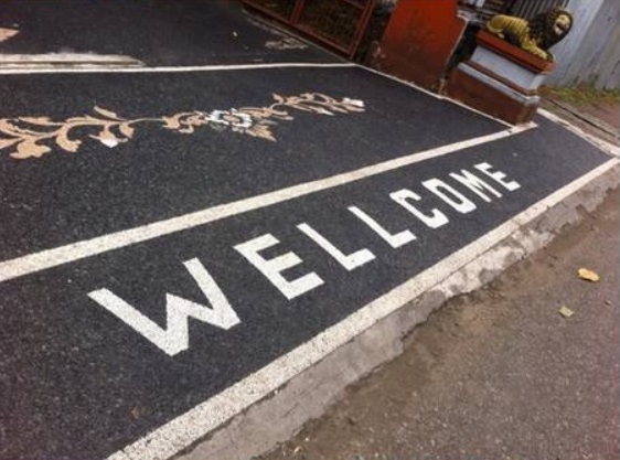11 Potret typo di tempat umum ini bikin salah paham