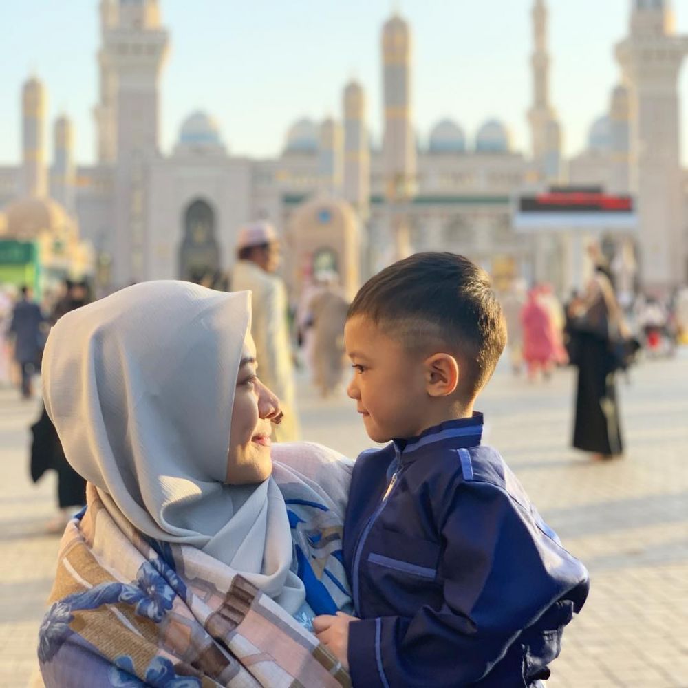 15 Potret Ibas Yudhoyono umrah ajak istri & tiga anaknya