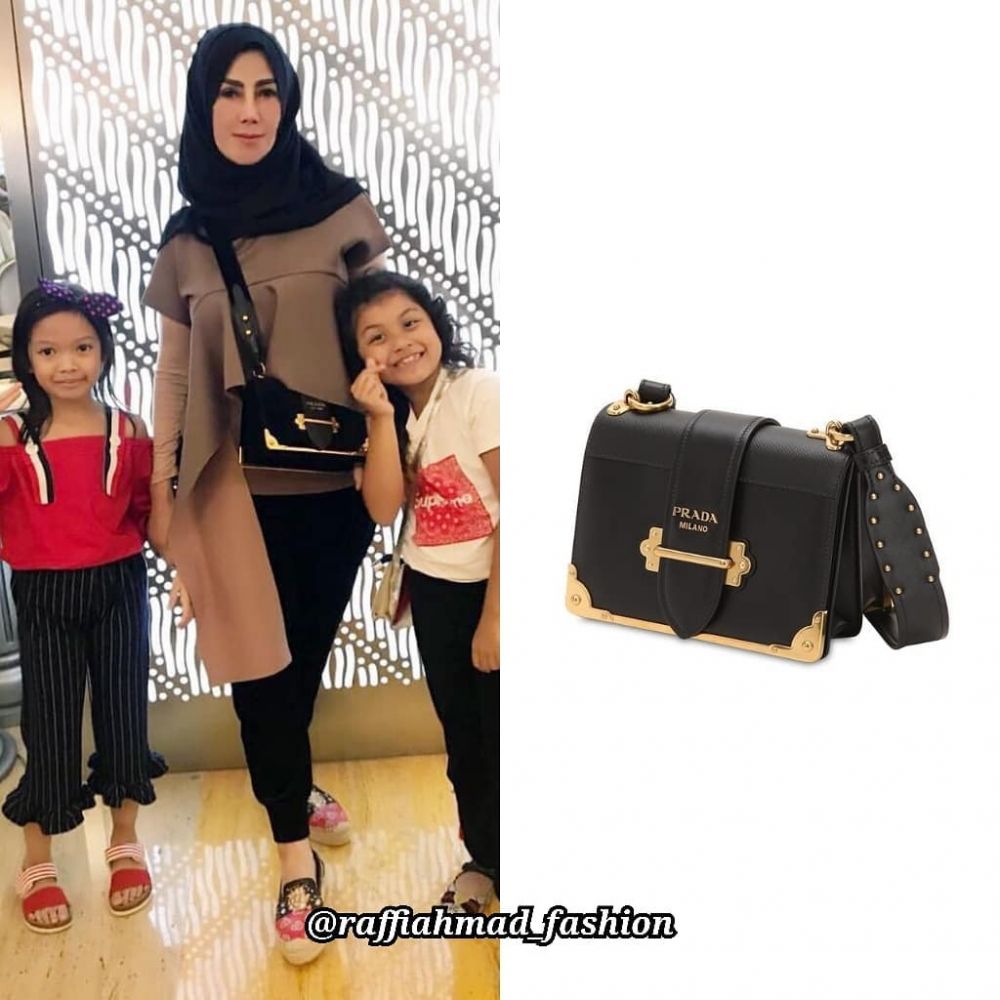 7 Fashion item mewah Amy Qanita, tak kalah mahal dari Raffi Ahmad