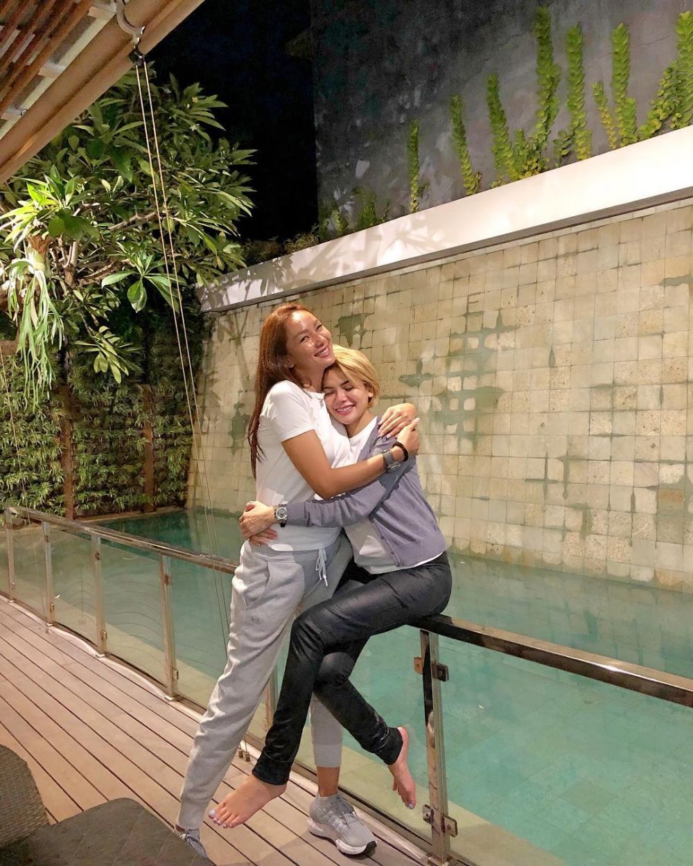 10 Penampilan Nikita Mirzani usai lepas hijab, rambutnya nyentrik