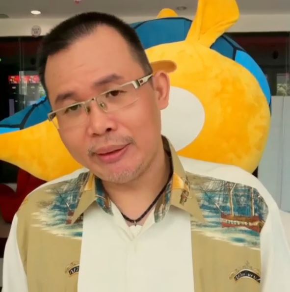 Sebelum Mbak You, 5 paranormal ini sempat hebohkan dunia hiburan