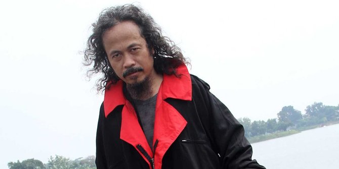 Sebelum Mbak You, 5 paranormal ini sempat hebohkan dunia hiburan