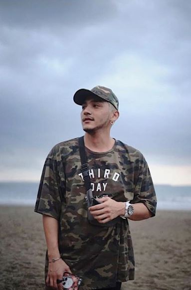 15 Pesona Isa Khan, artis Malaysia yang disebut dekat Evelin